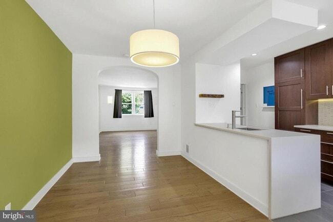 Building Photo - 342 Dawson St Rental
