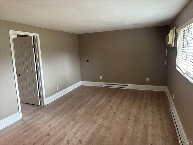 Photo - 5712 Pontiac Dr