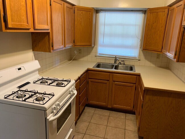 Photo - Adorable 2 Bed, 1 Bath