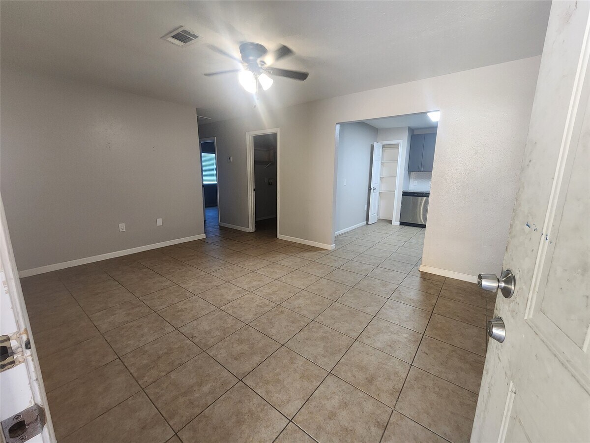 Photo - 21333 W Knox Dr