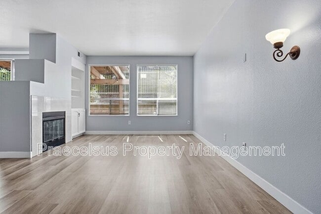 Photo - 1389 Serena Cir