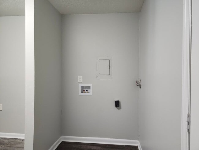 Photo - 5053-5055 Harley Ln Unit 5053 Harley Lane