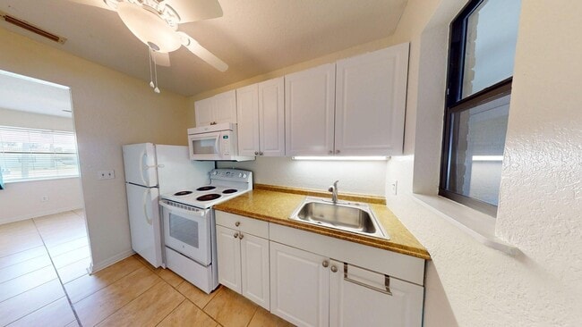 Photo - Great 2 bedrooms and 1 bathrooms Beach House