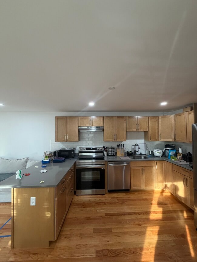 Building Photo - 140 Prospect St Unit 1