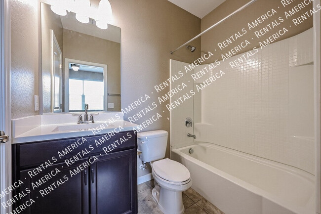 30044 W Avalon Dr