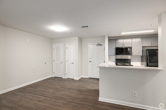 2BR, 2BA - 1032SF: Dining Area