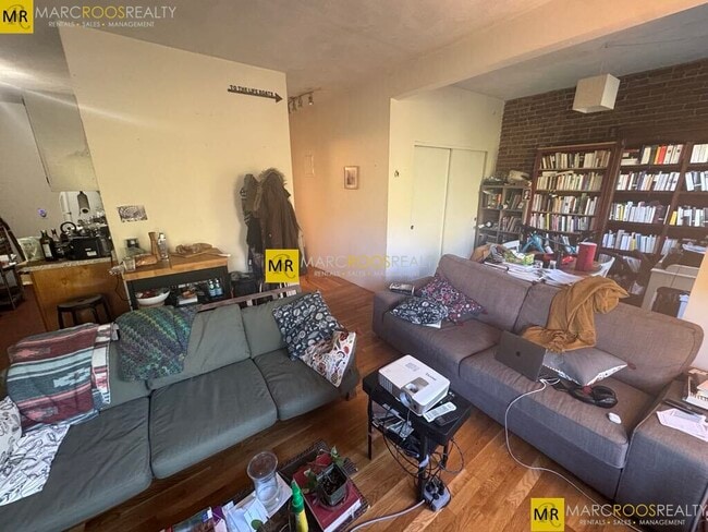 Building Photo - 21 Worcester Sq Unit 3B