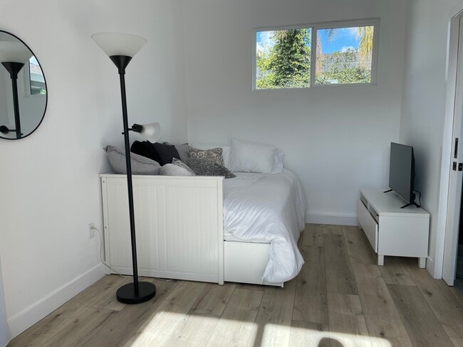 Photo - 6126 Alcove Ave