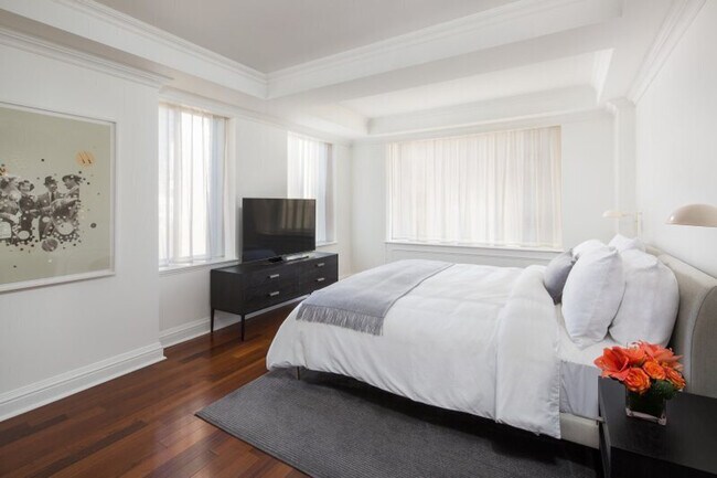 Photo - 330 E 56th St Unidad ID402347P