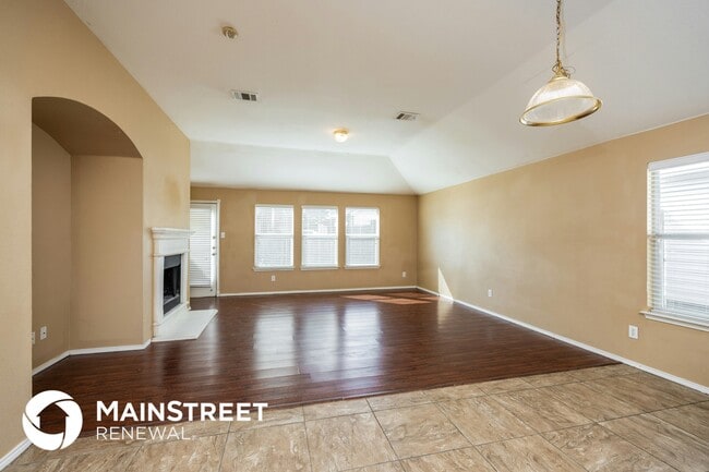 Photo - 112 Bushel Ln