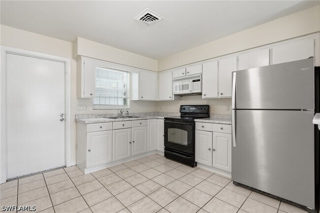 Photo - 1195 S Alhambra Cir