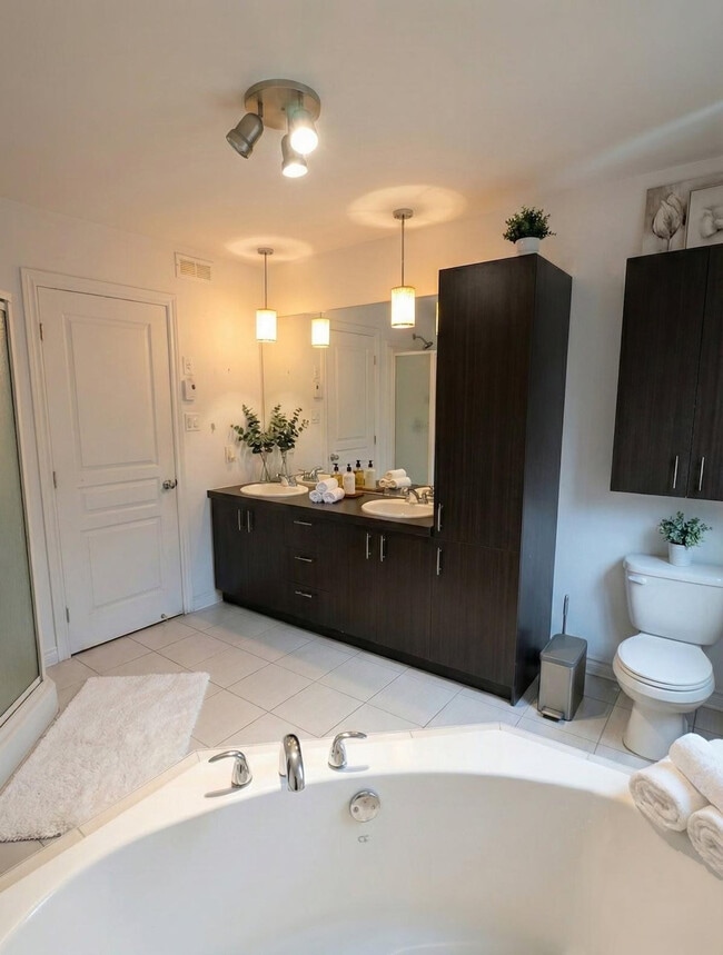 Photo - 5181 Rue Jacques-Plante Unit SI ID1473545P