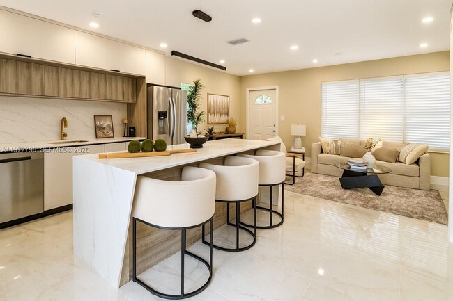 Photo - 1399 NE 38th St