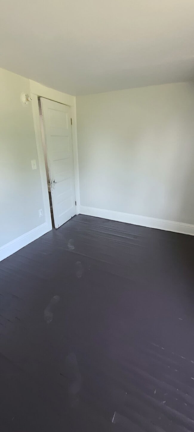 Photo - Spacious 4-Bedroom Home in Prime Flint Location