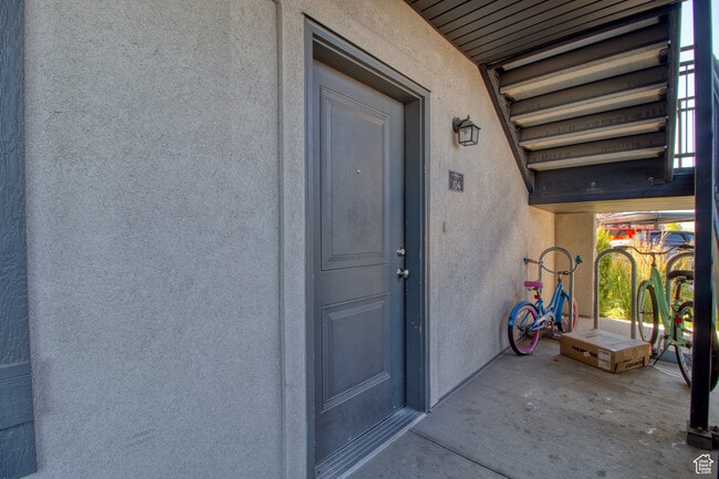 Photo - 1700 S Sandhill Rd