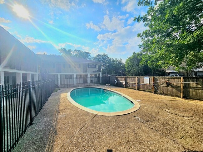 Camelot Apartments