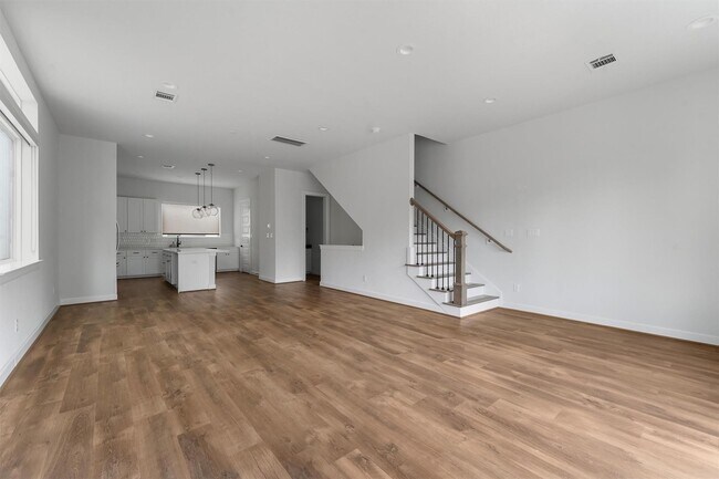 4113 Austin St