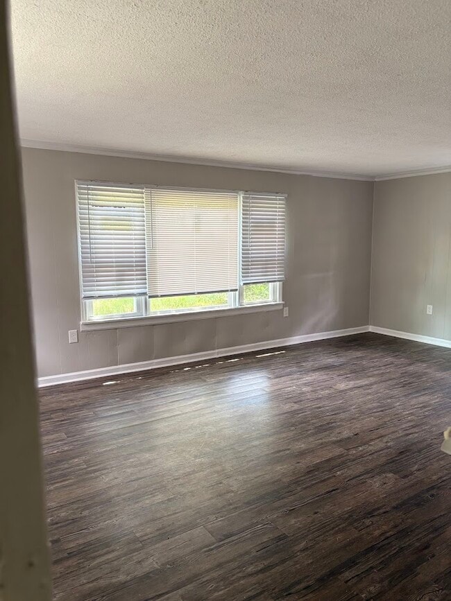 Photo - 209 Morningside Dr