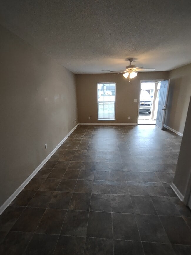 Photo - 206 N Emmett St House