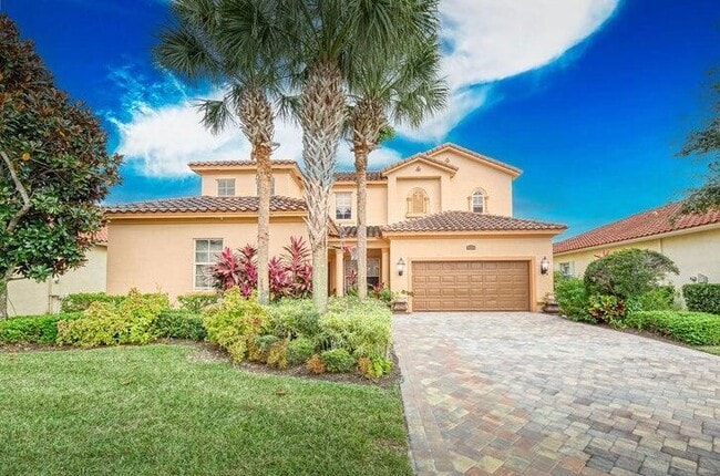 Photo - 5574 55th Ave