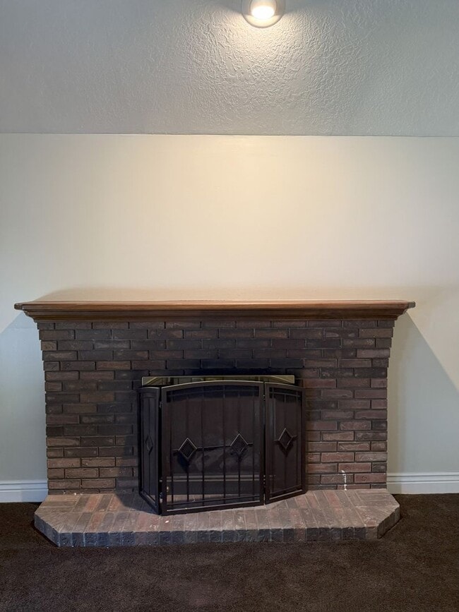 Photo - 4 Bed / 3 Bath Home for Rent in Riverdale,...