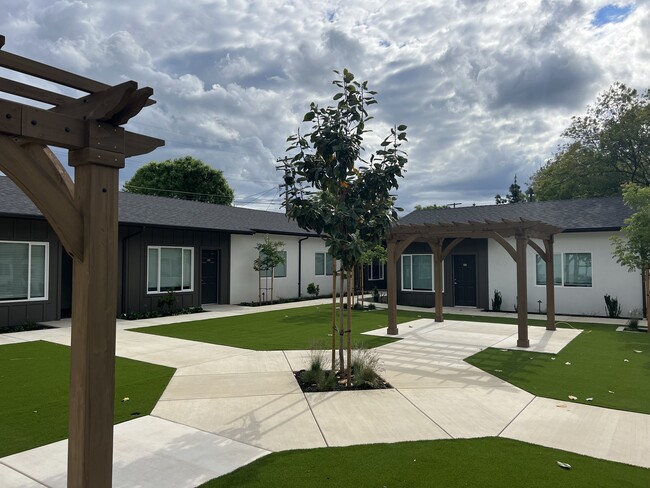 Magnolia Gardens Senior Living