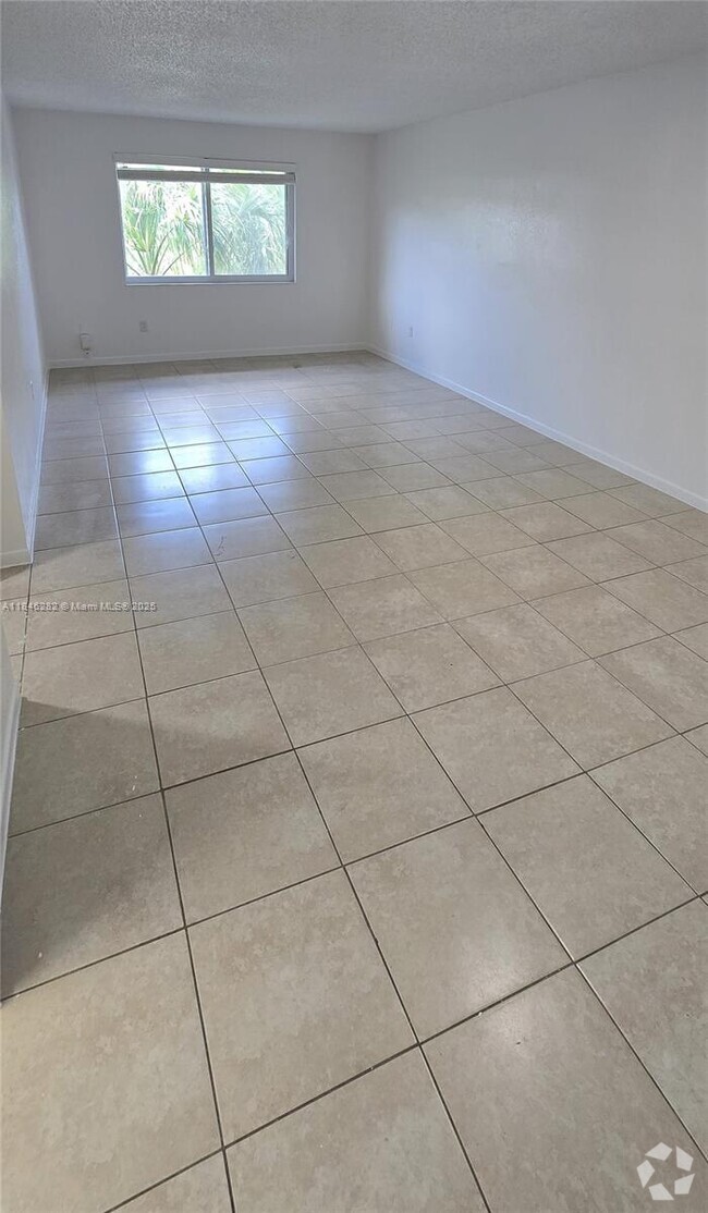 Building Photo - 10820 SW 200th Dr Unit 463 Rental