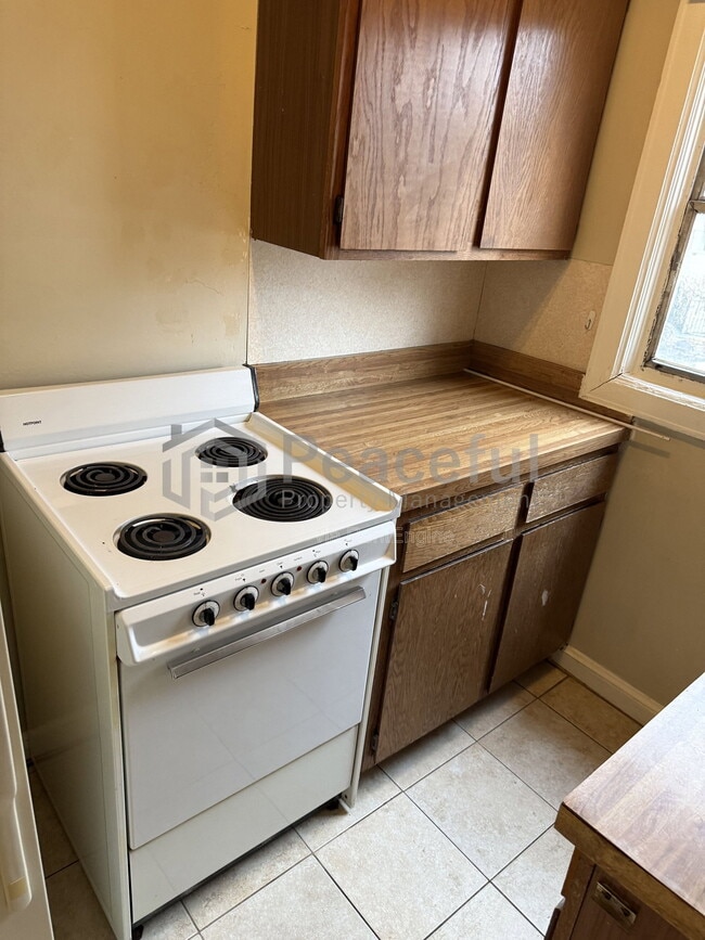 Photo - 417 Wall St Unit 2