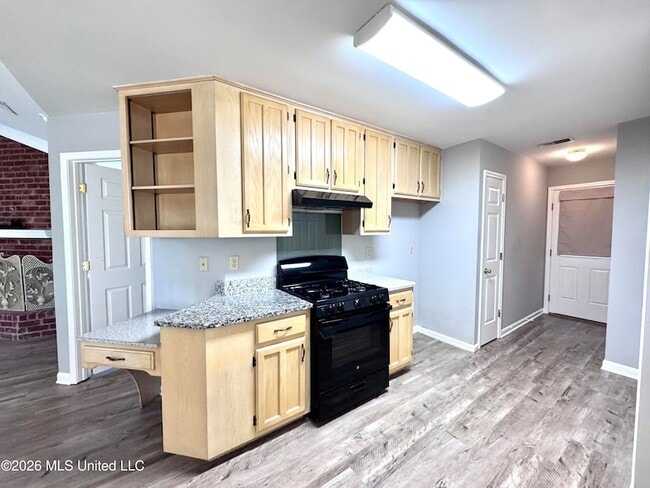 6895 S Hamilton Cir