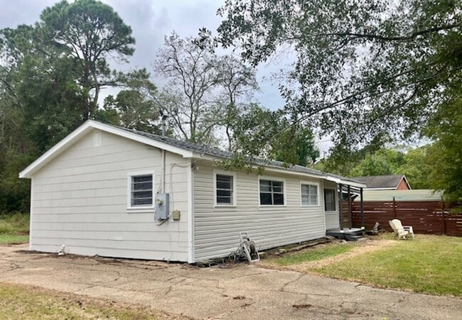 Photo - Moss Point 3 Bedroom