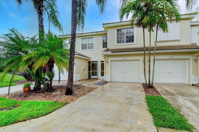 9113 Tremezzo Ln