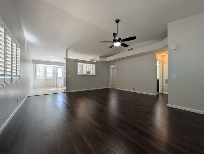Photo - 2-BEDROOM CONDO AVAILABLE FOR RENT IN WEST...