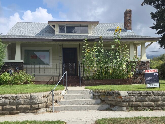 Building Photo - 1628 Whitman Ave Rental