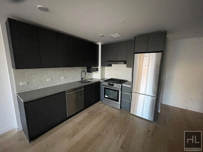 Photo - NORTHERN BOULEVARD Unit PHP