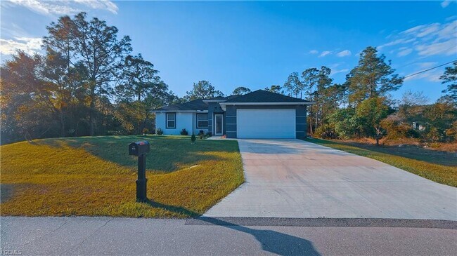 Building Photo - 1503 W 17th St