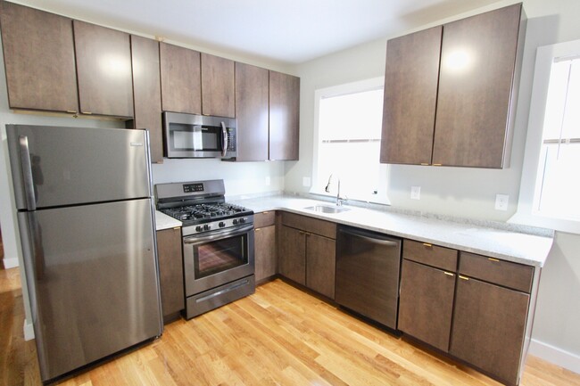 Photo - 2 Draper St Apartments Unit 1