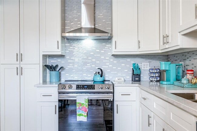 Photo - 1208 Avenue K