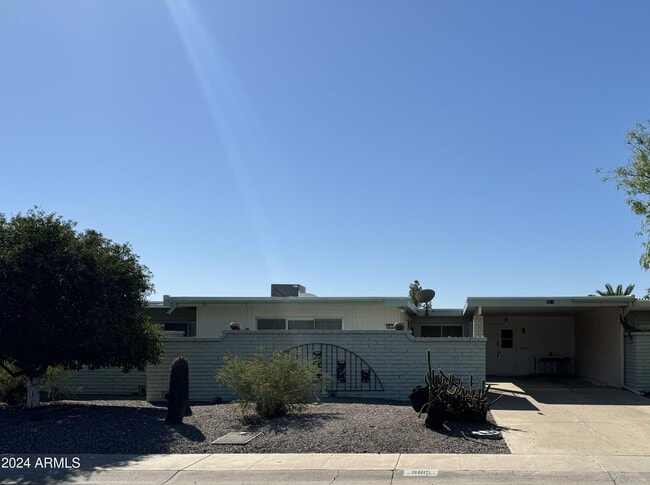 Building Photo - 9815 W Lancaster Dr