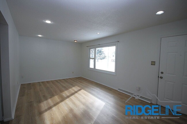 Photo - 5505 4th Ave S