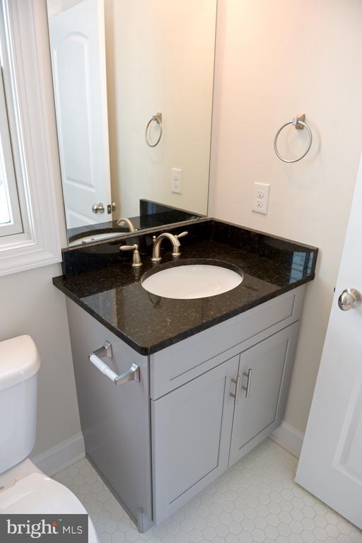 Photo - 205 Nassau St