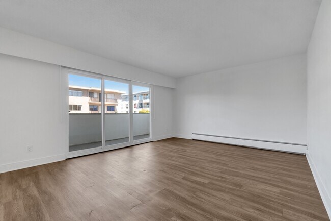 Photo - Monte Carlo Apartments