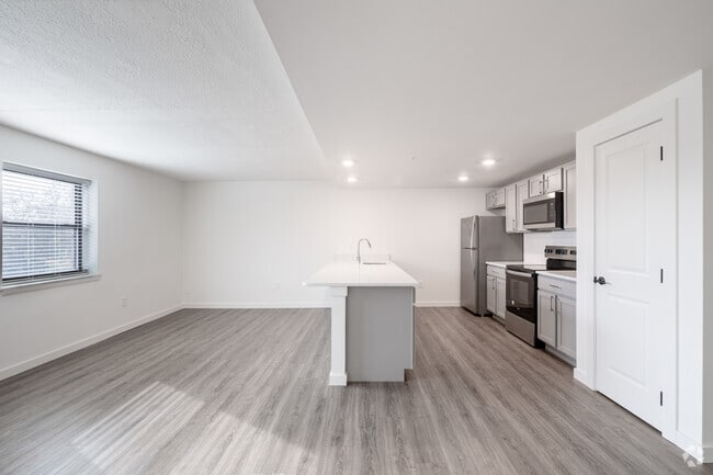 1BR, 1BA - 504SF - Living Room - The Atlas on Senate