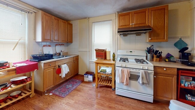 Building Photo - 9R Winship St