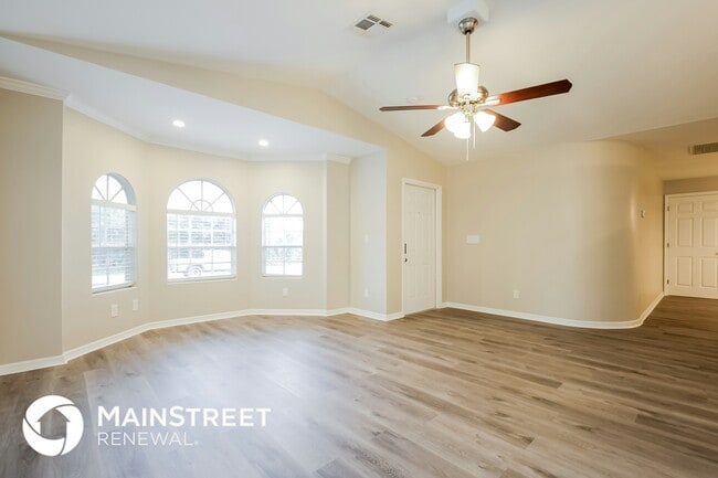 Photo - 3855 Heyburn Ave