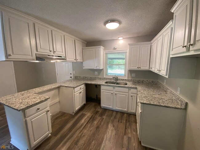 Photo - 316 N Pleasant Hill Rd