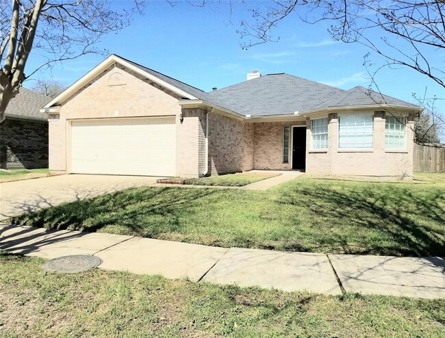 Building Photo - 19330 Larissa Dr Rental