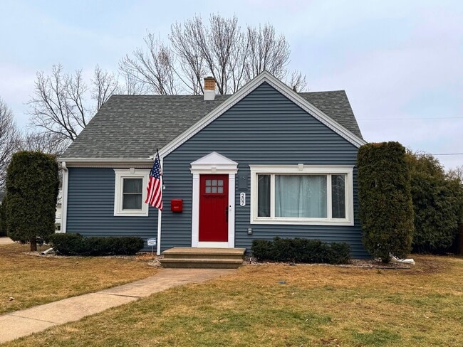 Photo - 207 Crescent Dr House