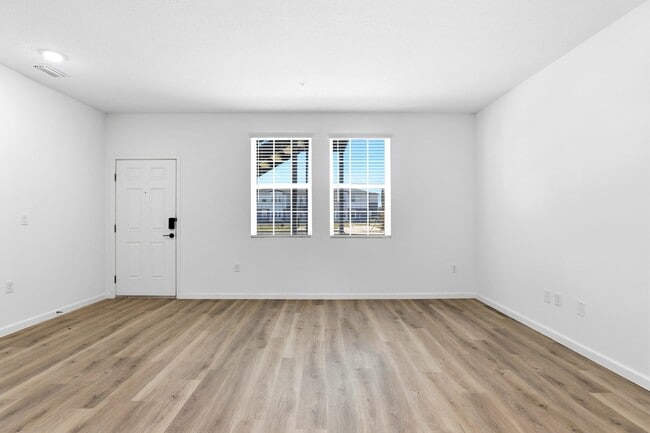 Photo - Venture Apartments