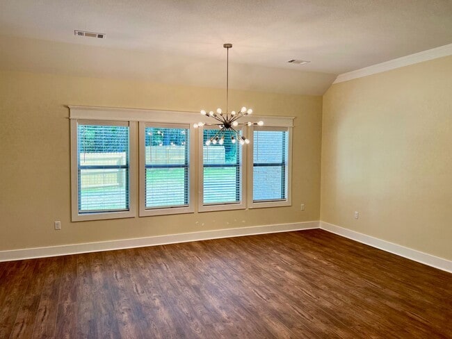 Photo - FOR Rent – 3 Bedroom, 2 Bath!