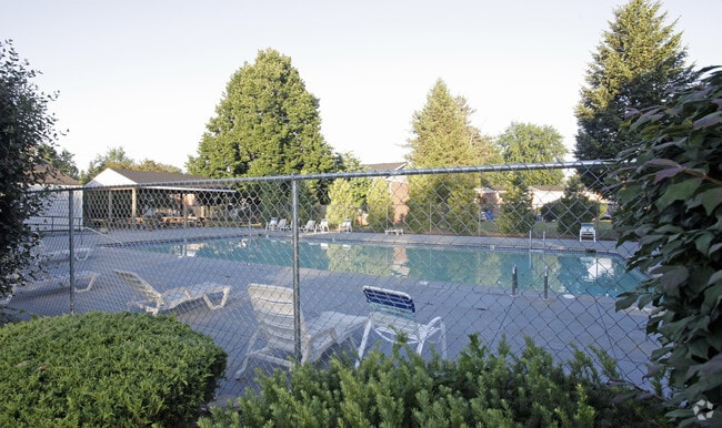 Photo - Milham Meadows Apartments